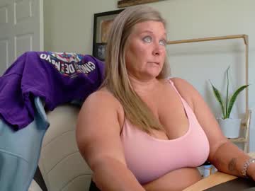 curiouscouple3143's chat room