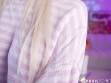bunnydollstella's chat room