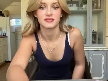 carlybora's chat room