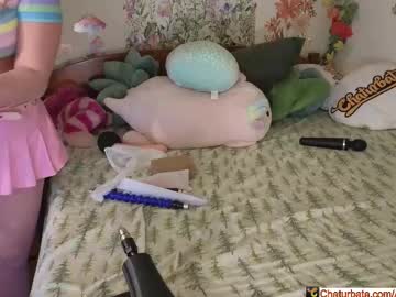 aliceriverscam's chat room