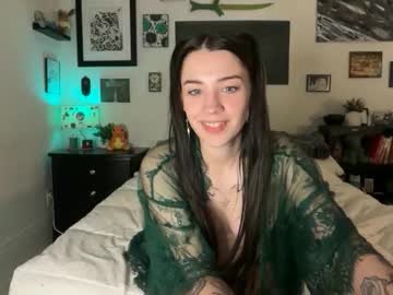 hannahtaylorr's chat room