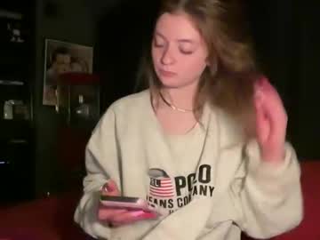 mollyxxxmoon's chat room