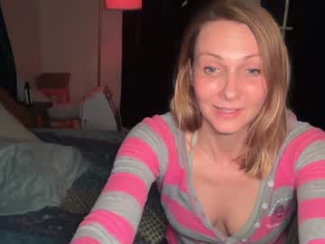 kaileeshy's chat room