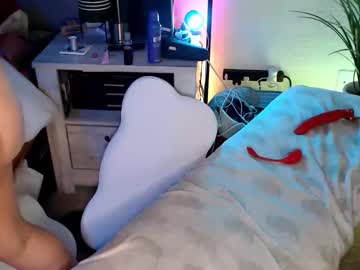 cumguzzlingskank's chat room