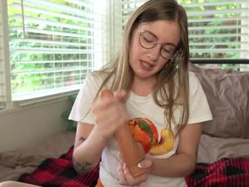 emma_ruby's chat room