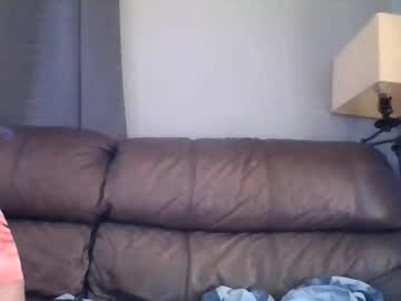 stickyredfunsize's chat room