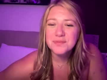 allyanalangel's chat room