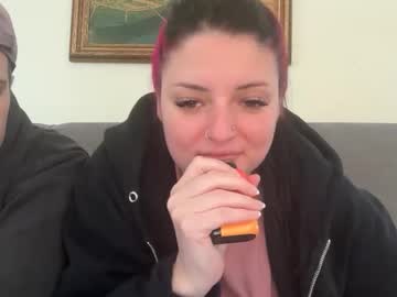 sexycouple41110's chat room