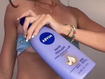 rileysmitheree's chat room