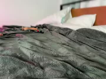 little_lies's chat room