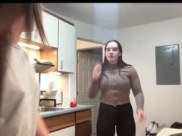 laylahlaylah1's chat room