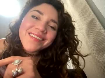 latinamystique's chat room