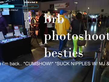 vivid_whit's chat room