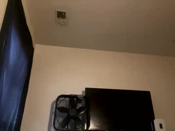 yungblackberry's chat room