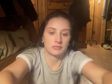 mysteriousmadam_'s chat room