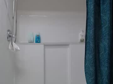 ellalowe's chat room