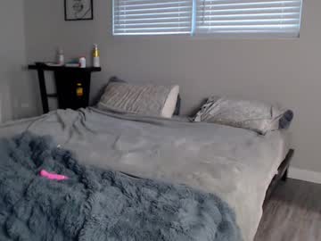 zoeemonroe's chat room