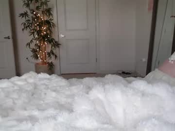 lilyyymonroee's chat room