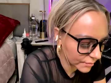 cumguzzlingskank's chat room