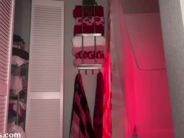 saraloverays's chat room