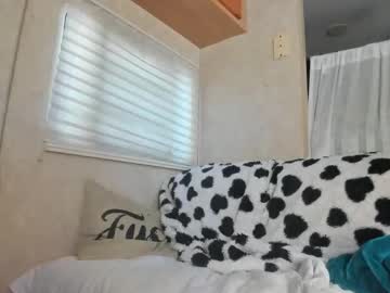 eatthebooty420's chat room