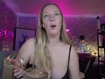 lucyallen4201's chat room