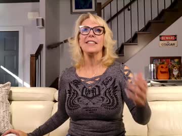 fitcougarcb's chat room