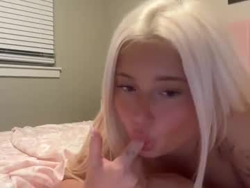 destinyyluvv's chat room