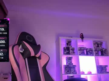 eternalmuse's chat room