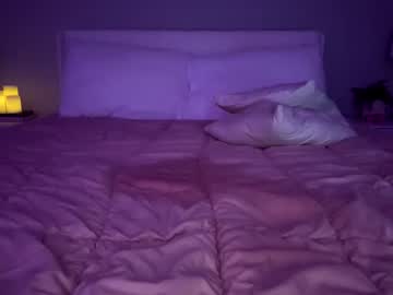 ellebby7's chat room