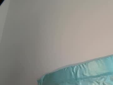 ella_ella_ella_ay's chat room