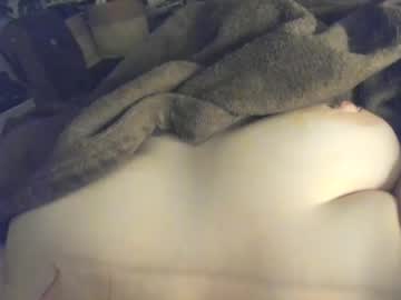 yiddikitti's chat room