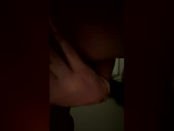 carolinecastrillon620's chat room