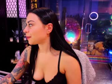 alma_pearl's chat room