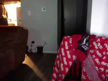 8double1trouble6's chat room