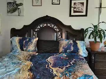 pussylix3's chat room