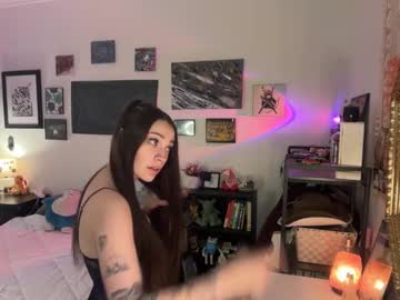 hannahtaylorr's chat room