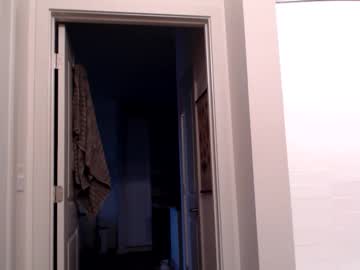 lilyyymonroee's chat room