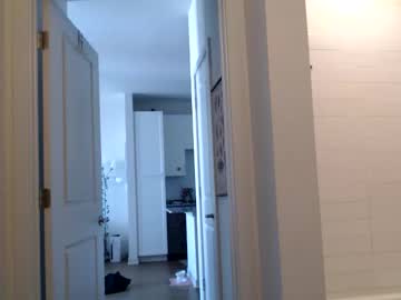 lilyyymonroee's chat room