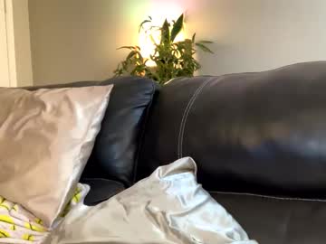 aliciacolette123's chat room