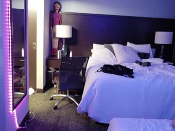 ashelynngrey1986's chat room