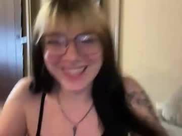 irissweets's chat room