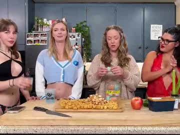 nakedbakers's chat room