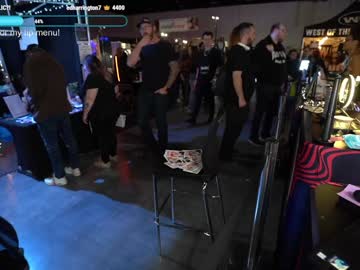 vivid_whit's chat room