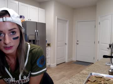 holihurricane's chat room