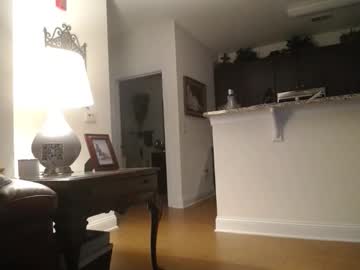 hotblondemilf1962's chat room