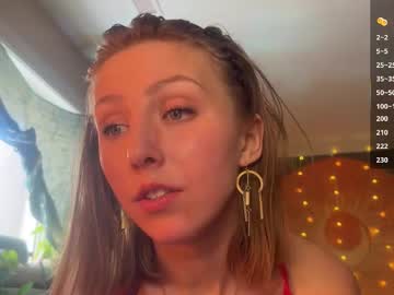 abbienextdoor's chat room