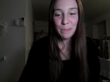 juicysavanah's chat room