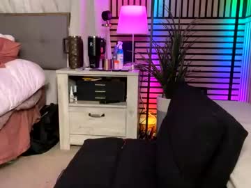 cumguzzlingskank's chat room