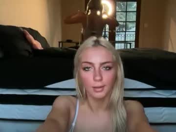 chloeros3e's chat room